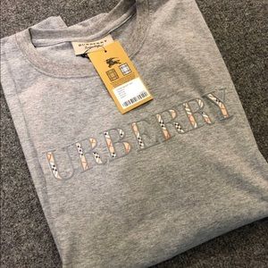 Burberry t-shirt